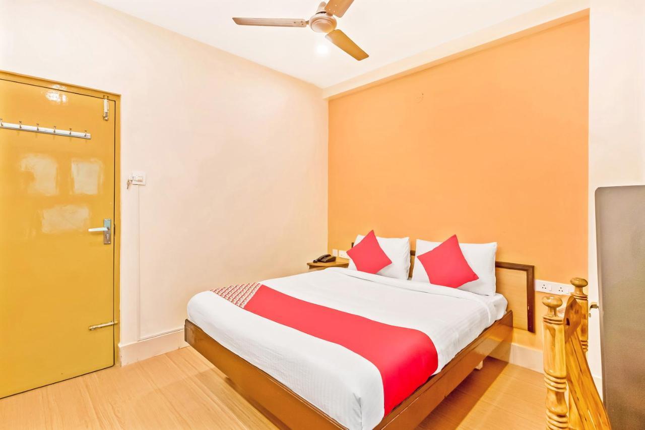Flagship 76022 Jayalakshmi Service Apartment 티루파티 외부 사진